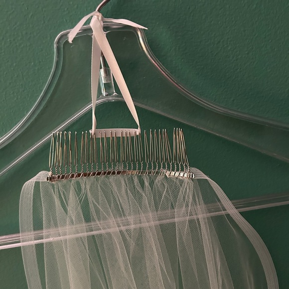 White Wedding Veil - New - Picture 7 of 13